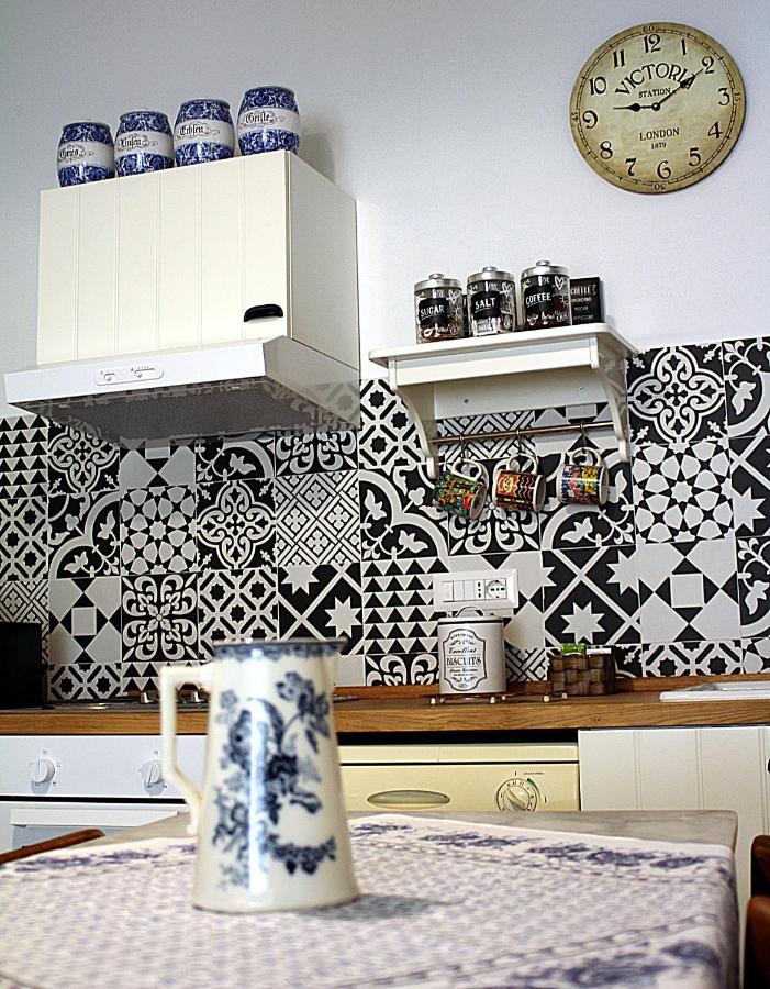 Back To The Past Apartment Олбия Екстериор снимка